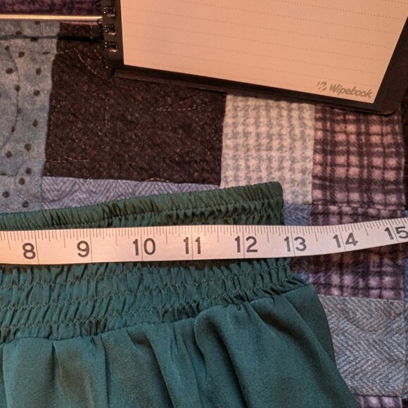 Elegant Green Women's Skirt - Picture 4 of 7